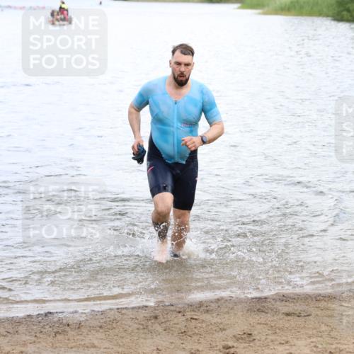 16.06.2024 - 26. Vierlanden-Triathlon Strokosch-Dieckow http://msf.ph/oto/6331005 16.06.2024 11:09:31 Schwimmen 364, 380, 391, 398, 437, 471, 735, 364, 380, 391, 398, 437, 471, 735 meine-sportfotos.de