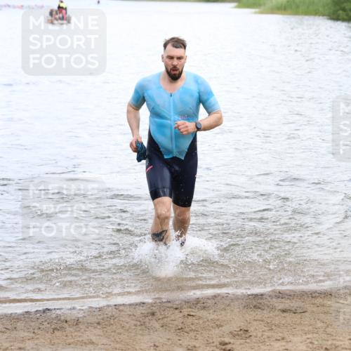 16.06.2024 - 26. Vierlanden-Triathlon Strokosch-Dieckow http://msf.ph/oto/6331015 16.06.2024 11:09:31 Schwimmen 364, 380, 391, 398, 437, 471, 735, 364, 380, 391, 398, 437, 471, 735 meine-sportfotos.de
