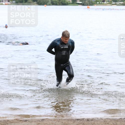 16.06.2024 - 26. Vierlanden-Triathlon Strokosch-Dieckow http://msf.ph/oto/6331055 16.06.2024 11:09:34 Schwimmen 364, 370, 380, 391, 398, 399, 437, 471, 735, 364, 370, 380, 391, 398, 399, 437, 471, 735 meine-sportfotos.de