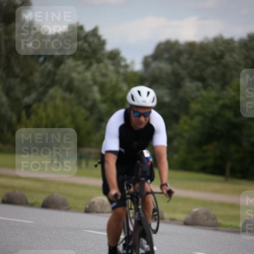 16.06.2024 - 26. Vierlanden-Triathlon Jannik Wohlers http://msf.ph/oto/6331181 16.06.2024 10:39:40 Radfahren 46, 79, 102, 143 meine-sportfotos.de
