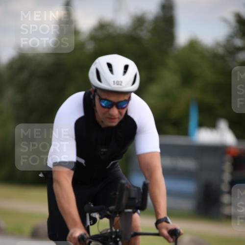 16.06.2024 - 26. Vierlanden-Triathlon Jannik Wohlers http://msf.ph/oto/6331192 16.06.2024 10:39:42 Radfahren 46, 79, 102, 119, 143 meine-sportfotos.de