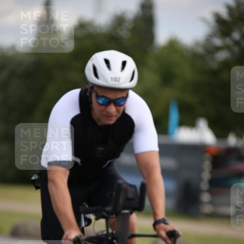 16.06.2024 - 26. Vierlanden-Triathlon Jannik Wohlers http://msf.ph/oto/6331194 16.06.2024 10:39:42 Radfahren 46, 79, 102, 119, 143 meine-sportfotos.de
