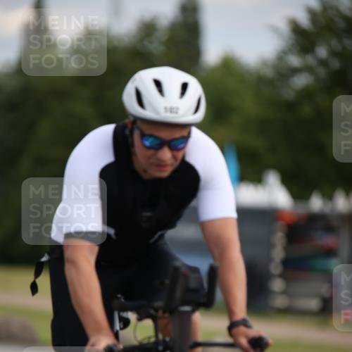 16.06.2024 - 26. Vierlanden-Triathlon Jannik Wohlers http://msf.ph/oto/6331196 16.06.2024 10:39:42 Radfahren 46, 79, 102, 119, 143 meine-sportfotos.de