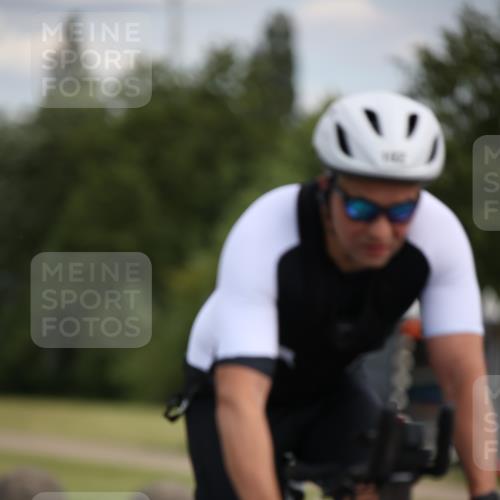 16.06.2024 - 26. Vierlanden-Triathlon Jannik Wohlers http://msf.ph/oto/6331202 16.06.2024 10:39:42 Radfahren 46, 79, 102, 119, 143 meine-sportfotos.de