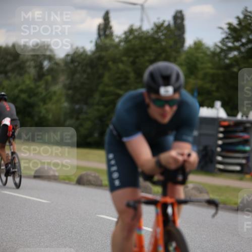 16.06.2024 - 26. Vierlanden-Triathlon Jannik Wohlers http://msf.ph/oto/6331231 16.06.2024 10:39:56 Radfahren 39, 140, 170 meine-sportfotos.de