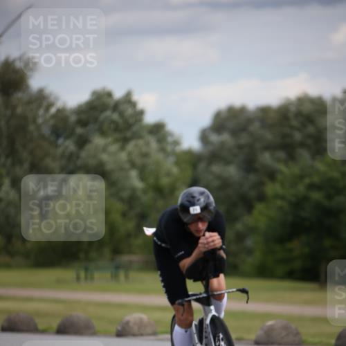 16.06.2024 - 26. Vierlanden-Triathlon Jannik Wohlers http://msf.ph/oto/6331264 16.06.2024 10:41:12 Radfahren 67, 71, 217, 225 meine-sportfotos.de