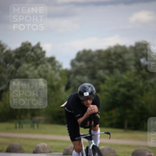 16.06.2024 - 26. Vierlanden-Triathlon Jannik Wohlers http://msf.ph/oto/6331267 16.06.2024 10:41:12 Radfahren 67, 71, 217, 225 meine-sportfotos.de