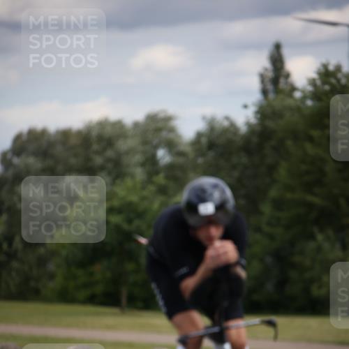 16.06.2024 - 26. Vierlanden-Triathlon Jannik Wohlers http://msf.ph/oto/6331285 16.06.2024 10:41:12 Radfahren 67, 71, 217, 225 meine-sportfotos.de