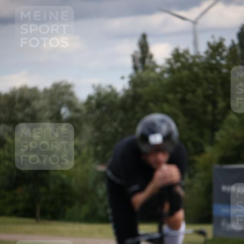 16.06.2024 - 26. Vierlanden-Triathlon Jannik Wohlers http://msf.ph/oto/6331290 16.06.2024 10:41:12 Radfahren 67, 71, 217, 225 meine-sportfotos.de