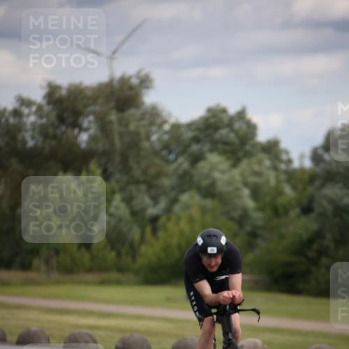 16.06.2024 - 26. Vierlanden-Triathlon Jannik Wohlers http://msf.ph/oto/6331348 16.06.2024 10:41:52 Radfahren 25, 44 meine-sportfotos.de