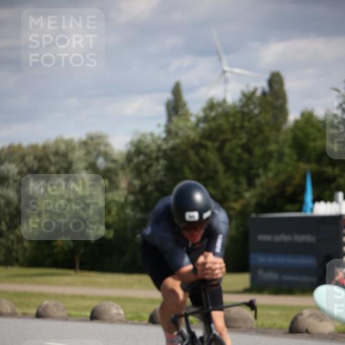 16.06.2024 - 26. Vierlanden-Triathlon Jannik Wohlers http://msf.ph/oto/6331403 16.06.2024 10:49:50 Radfahren 14, 84, 106, 108 meine-sportfotos.de