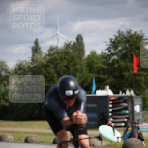 16.06.2024 - 26. Vierlanden-Triathlon Jannik Wohlers http://msf.ph/oto/6331410 16.06.2024 10:49:51 Radfahren 14, 84, 106, 108 meine-sportfotos.de