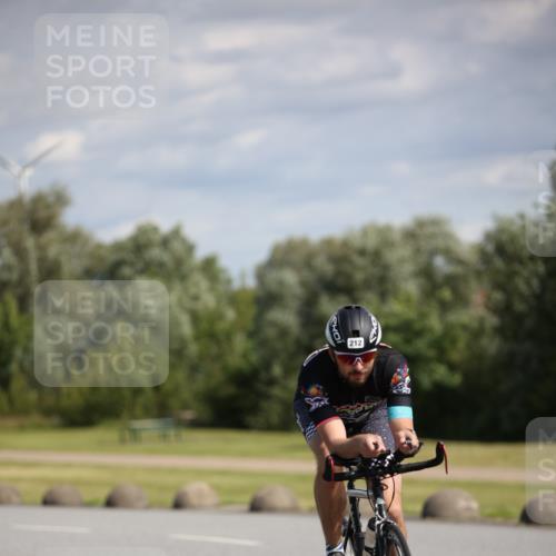 16.06.2024 - 26. Vierlanden-Triathlon Jannik Wohlers http://msf.ph/oto/6331420 16.06.2024 10:50:10 Radfahren 135, 212 meine-sportfotos.de