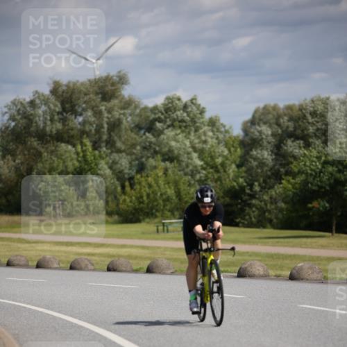 16.06.2024 - 26. Vierlanden-Triathlon Jannik Wohlers http://msf.ph/oto/6331443 16.06.2024 10:50:14 Radfahren 135, 197, 212 meine-sportfotos.de