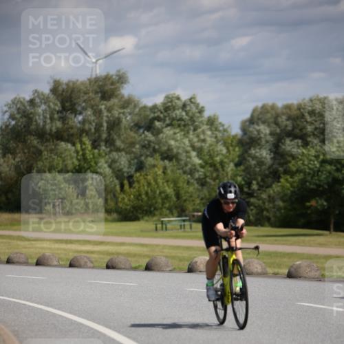 16.06.2024 - 26. Vierlanden-Triathlon Jannik Wohlers http://msf.ph/oto/6331449 16.06.2024 10:50:14 Radfahren 135, 197, 212 meine-sportfotos.de