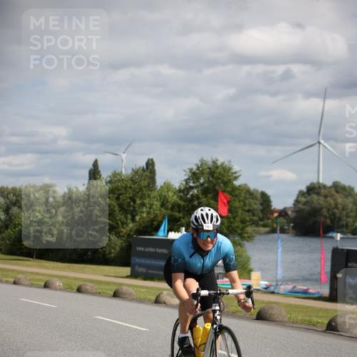 16.06.2024 - 26. Vierlanden-Triathlon Jannik Wohlers http://msf.ph/oto/6331534 16.06.2024 10:53:48 Radfahren 122, 193 meine-sportfotos.de