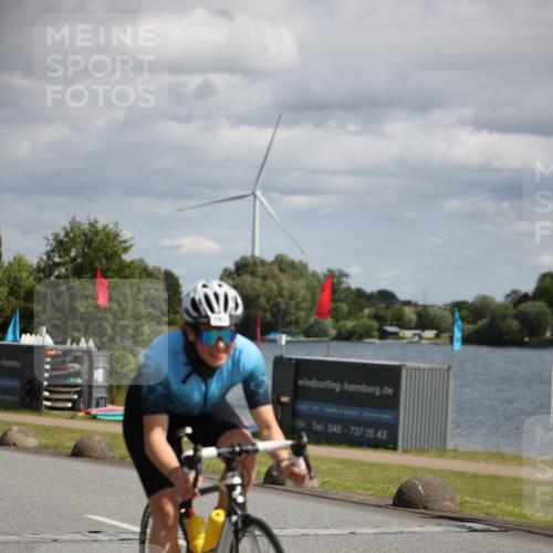 16.06.2024 - 26. Vierlanden-Triathlon Jannik Wohlers http://msf.ph/oto/6331546 16.06.2024 10:53:48 Radfahren 122, 193 meine-sportfotos.de