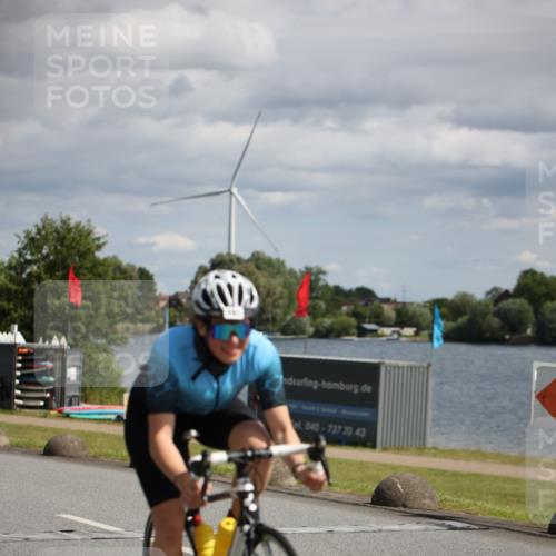 16.06.2024 - 26. Vierlanden-Triathlon Jannik Wohlers http://msf.ph/oto/6331547 16.06.2024 10:53:48 Radfahren 122, 193 meine-sportfotos.de
