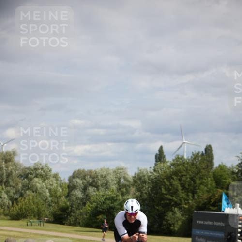16.06.2024 - 26. Vierlanden-Triathlon Jannik Wohlers http://msf.ph/oto/6331566 16.06.2024 10:54:28 Radfahren 9, 144, 160 meine-sportfotos.de