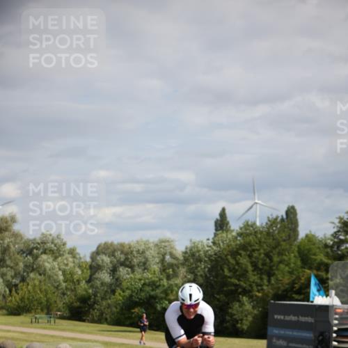 16.06.2024 - 26. Vierlanden-Triathlon Jannik Wohlers http://msf.ph/oto/6331568 16.06.2024 10:54:28 Radfahren 9, 144, 160 meine-sportfotos.de