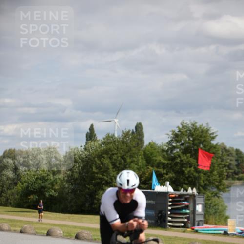 16.06.2024 - 26. Vierlanden-Triathlon Jannik Wohlers http://msf.ph/oto/6331582 16.06.2024 10:54:28 Radfahren 9, 144, 160 meine-sportfotos.de