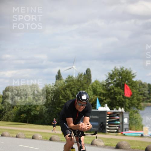 16.06.2024 - 26. Vierlanden-Triathlon Jannik Wohlers http://msf.ph/oto/6331614 16.06.2024 10:54:31 Radfahren 9, 56, 160 meine-sportfotos.de