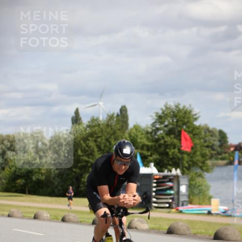16.06.2024 - 26. Vierlanden-Triathlon Jannik Wohlers http://msf.ph/oto/6331617 16.06.2024 10:54:31 Radfahren 9, 56, 160 meine-sportfotos.de