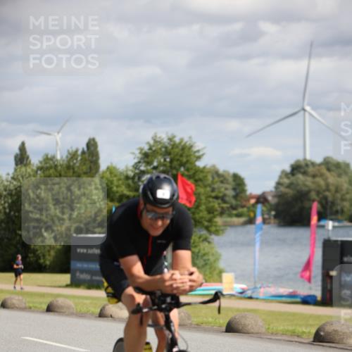 16.06.2024 - 26. Vierlanden-Triathlon Jannik Wohlers http://msf.ph/oto/6331625 16.06.2024 10:54:31 Radfahren 9, 56, 160 meine-sportfotos.de
