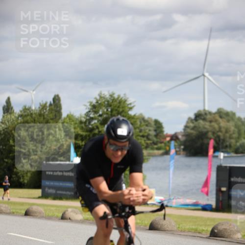 16.06.2024 - 26. Vierlanden-Triathlon Jannik Wohlers http://msf.ph/oto/6331627 16.06.2024 10:54:31 Radfahren 9, 56, 160 meine-sportfotos.de