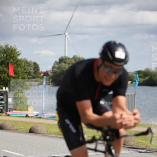 16.06.2024 - 26. Vierlanden-Triathlon Jannik Wohlers http://msf.ph/oto/6331639 16.06.2024 10:54:31 Radfahren 9, 56, 160 meine-sportfotos.de