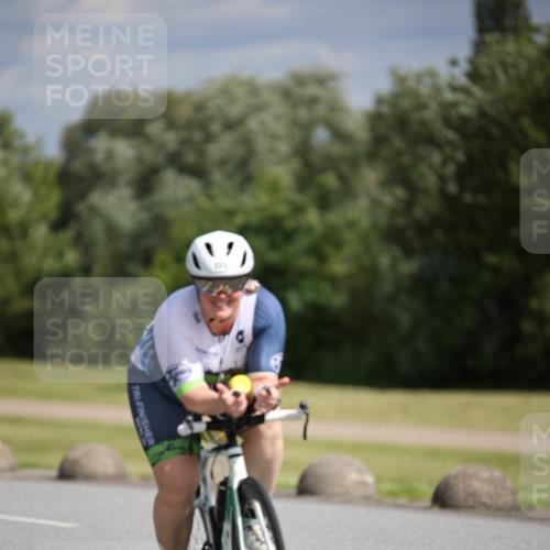 16.06.2024 - 26. Vierlanden-Triathlon Jannik Wohlers http://msf.ph/oto/6331651 16.06.2024 10:54:42 Radfahren 26, 29, 32, 35, 195, 223 meine-sportfotos.de