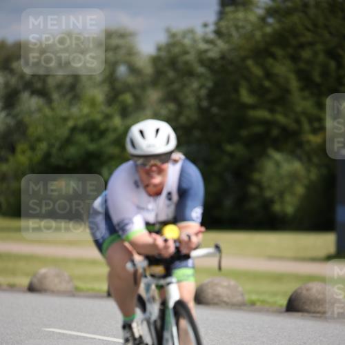 16.06.2024 - 26. Vierlanden-Triathlon Jannik Wohlers http://msf.ph/oto/6331665 16.06.2024 10:54:42 Radfahren 26, 29, 32, 35, 195, 223 meine-sportfotos.de