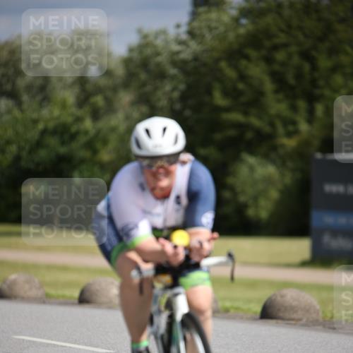 16.06.2024 - 26. Vierlanden-Triathlon Jannik Wohlers http://msf.ph/oto/6331668 16.06.2024 10:54:42 Radfahren 26, 29, 32, 35, 195, 223 meine-sportfotos.de