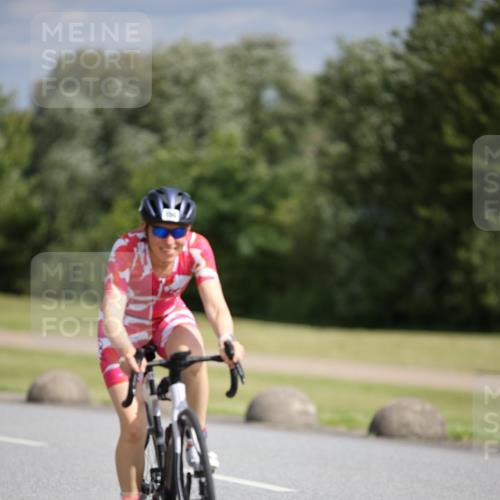 16.06.2024 - 26. Vierlanden-Triathlon Jannik Wohlers http://msf.ph/oto/6331681 16.06.2024 10:54:58 Radfahren 20, 97, 196 meine-sportfotos.de