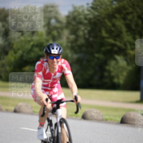 16.06.2024 - 26. Vierlanden-Triathlon Jannik Wohlers http://msf.ph/oto/6331692 16.06.2024 10:54:58 Radfahren 20, 97, 196 meine-sportfotos.de