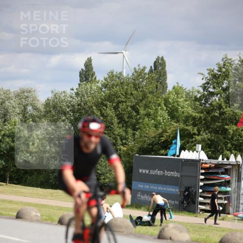 16.06.2024 - 26. Vierlanden-Triathlon Jannik Wohlers http://msf.ph/oto/6331709 16.06.2024 10:55:10 Radfahren 8 meine-sportfotos.de