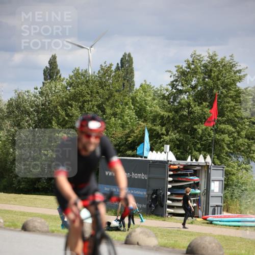 16.06.2024 - 26. Vierlanden-Triathlon Jannik Wohlers http://msf.ph/oto/6331716 16.06.2024 10:55:10 Radfahren 8 meine-sportfotos.de