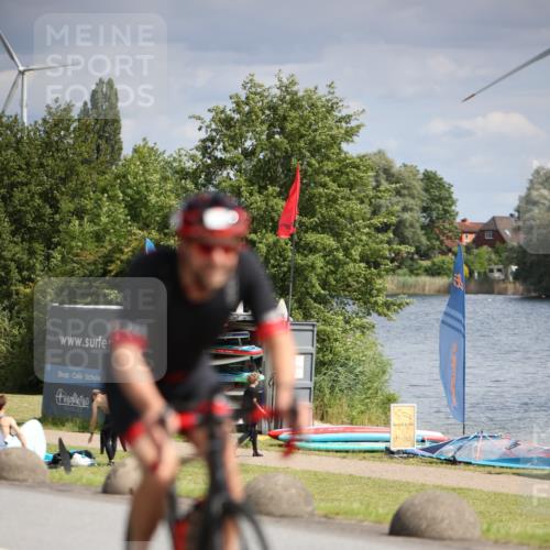16.06.2024 - 26. Vierlanden-Triathlon Jannik Wohlers http://msf.ph/oto/6331729 16.06.2024 10:55:11 Radfahren 1, 8 meine-sportfotos.de