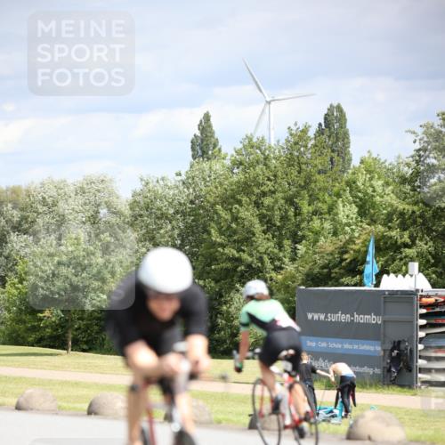 16.06.2024 - 26. Vierlanden-Triathlon Jannik Wohlers http://msf.ph/oto/6331798 16.06.2024 10:55:40 Radfahren 7, 50, 90, 114, 164, 205 meine-sportfotos.de