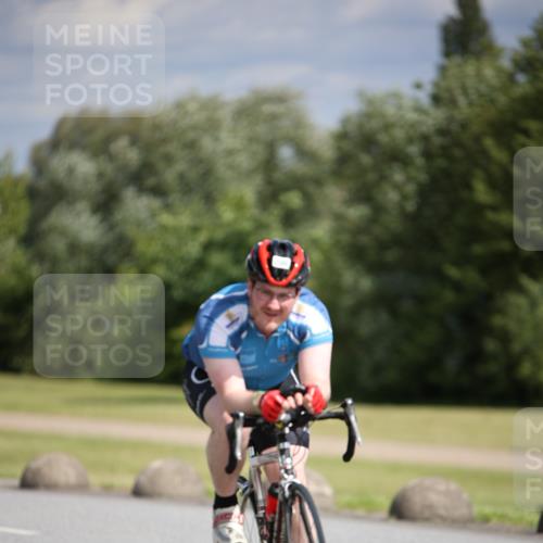 16.06.2024 - 26. Vierlanden-Triathlon Jannik Wohlers http://msf.ph/oto/6331844 16.06.2024 10:55:51 Radfahren 61, 200 meine-sportfotos.de