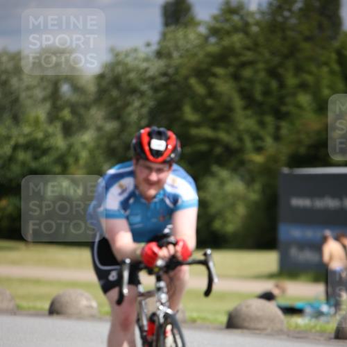16.06.2024 - 26. Vierlanden-Triathlon Jannik Wohlers http://msf.ph/oto/6331860 16.06.2024 10:55:51 Radfahren 61, 200 meine-sportfotos.de