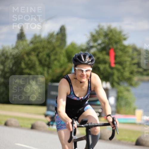 16.06.2024 - 26. Vierlanden-Triathlon Jannik Wohlers http://msf.ph/oto/6331955 16.06.2024 10:56:16 Radfahren 176, 184 meine-sportfotos.de