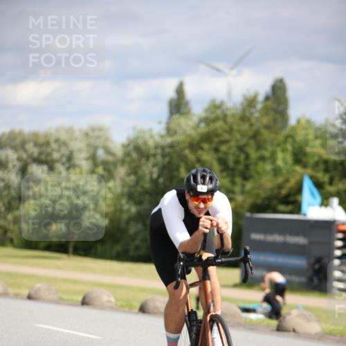 16.06.2024 - 26. Vierlanden-Triathlon Jannik Wohlers http://msf.ph/oto/6331976 16.06.2024 10:56:20 Radfahren 6, 168, 184 meine-sportfotos.de