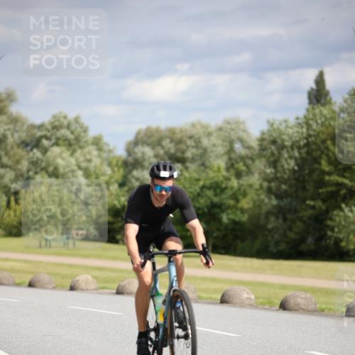 16.06.2024 - 26. Vierlanden-Triathlon Jannik Wohlers http://msf.ph/oto/6332017 16.06.2024 10:56:27 Radfahren 6, 40, 168 meine-sportfotos.de