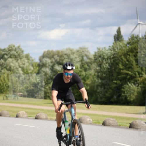 16.06.2024 - 26. Vierlanden-Triathlon Jannik Wohlers http://msf.ph/oto/6332023 16.06.2024 10:56:27 Radfahren 6, 40, 168 meine-sportfotos.de