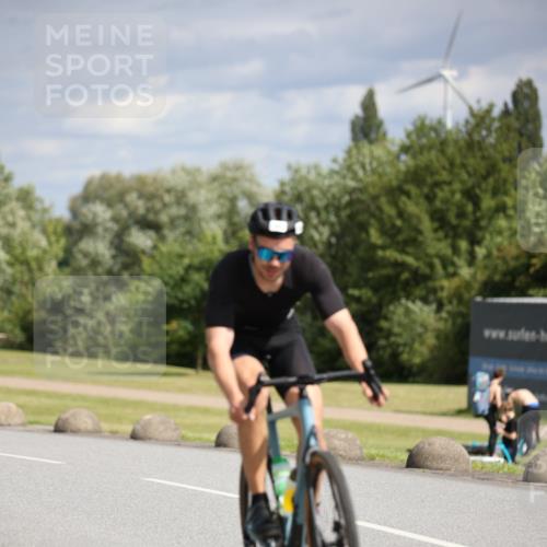 16.06.2024 - 26. Vierlanden-Triathlon Jannik Wohlers http://msf.ph/oto/6332034 16.06.2024 10:56:27 Radfahren 6, 40, 168 meine-sportfotos.de