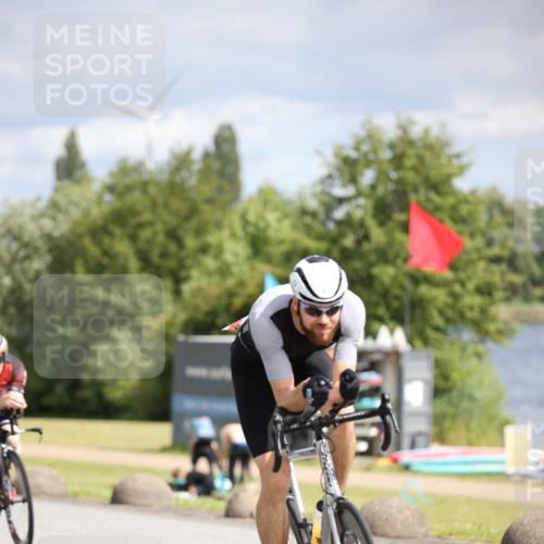 16.06.2024 - 26. Vierlanden-Triathlon Jannik Wohlers http://msf.ph/oto/6332063 16.06.2024 10:56:31 Radfahren 13, 40, 113, 129, 147 meine-sportfotos.de