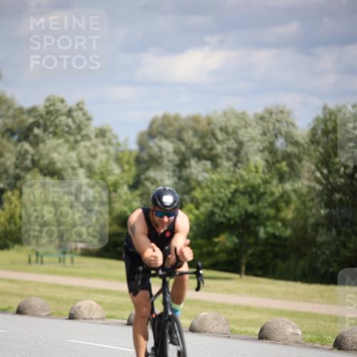 16.06.2024 - 26. Vierlanden-Triathlon Jannik Wohlers http://msf.ph/oto/6332105 16.06.2024 10:56:37 Radfahren 13, 113, 129, 133, 147, 197, 198, 212 meine-sportfotos.de