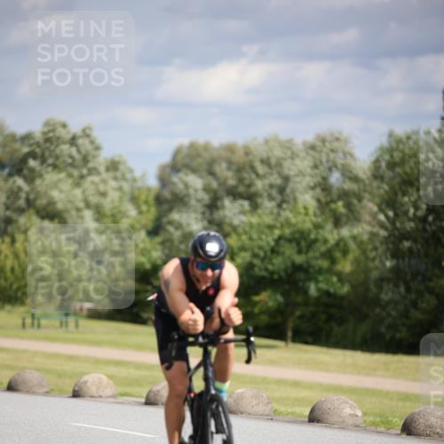 16.06.2024 - 26. Vierlanden-Triathlon Jannik Wohlers http://msf.ph/oto/6332107 16.06.2024 10:56:37 Radfahren 13, 113, 129, 133, 147, 197, 198, 212 meine-sportfotos.de