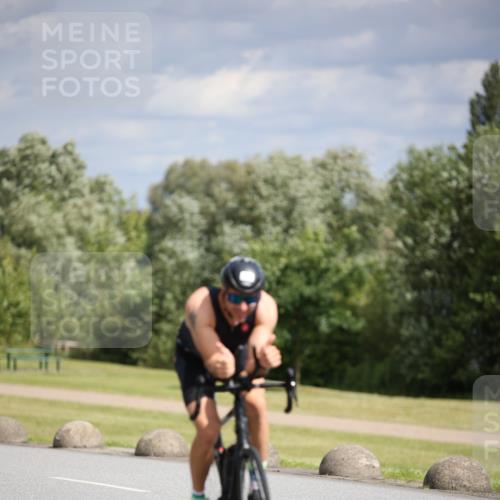 16.06.2024 - 26. Vierlanden-Triathlon Jannik Wohlers http://msf.ph/oto/6332111 16.06.2024 10:56:37 Radfahren 13, 113, 129, 133, 147, 197, 198, 212 meine-sportfotos.de